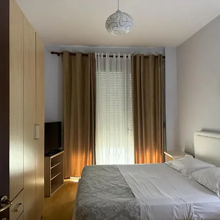 Center * Tirana