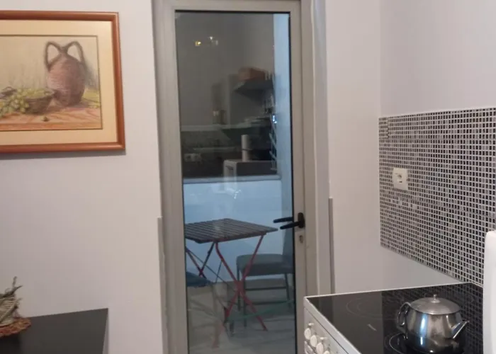 Center アパート ティラナ