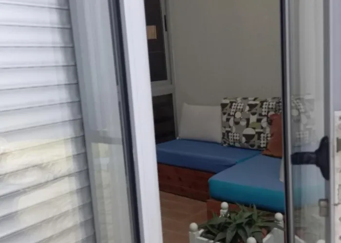 Center アパート ティラナ